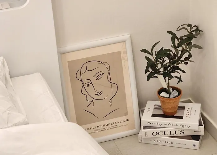 홍대신촌 올리브 Olive Apartment *