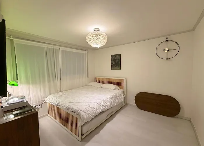 홍대신촌 올리브 Olive Apartment